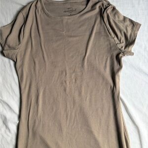 Rue21 Classic Beige Short Sleeve Tee
